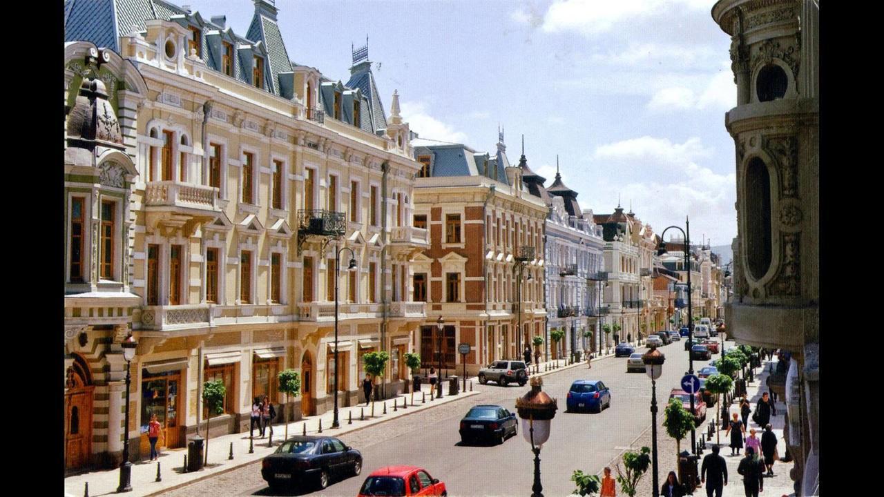 Cleopatra Palace Hostel Τυφλίδα Εξωτερικό φωτογραφία