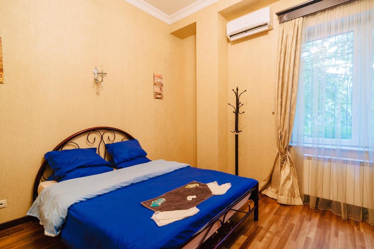Cleopatra Palace Hostel Τυφλίδα Εξωτερικό φωτογραφία