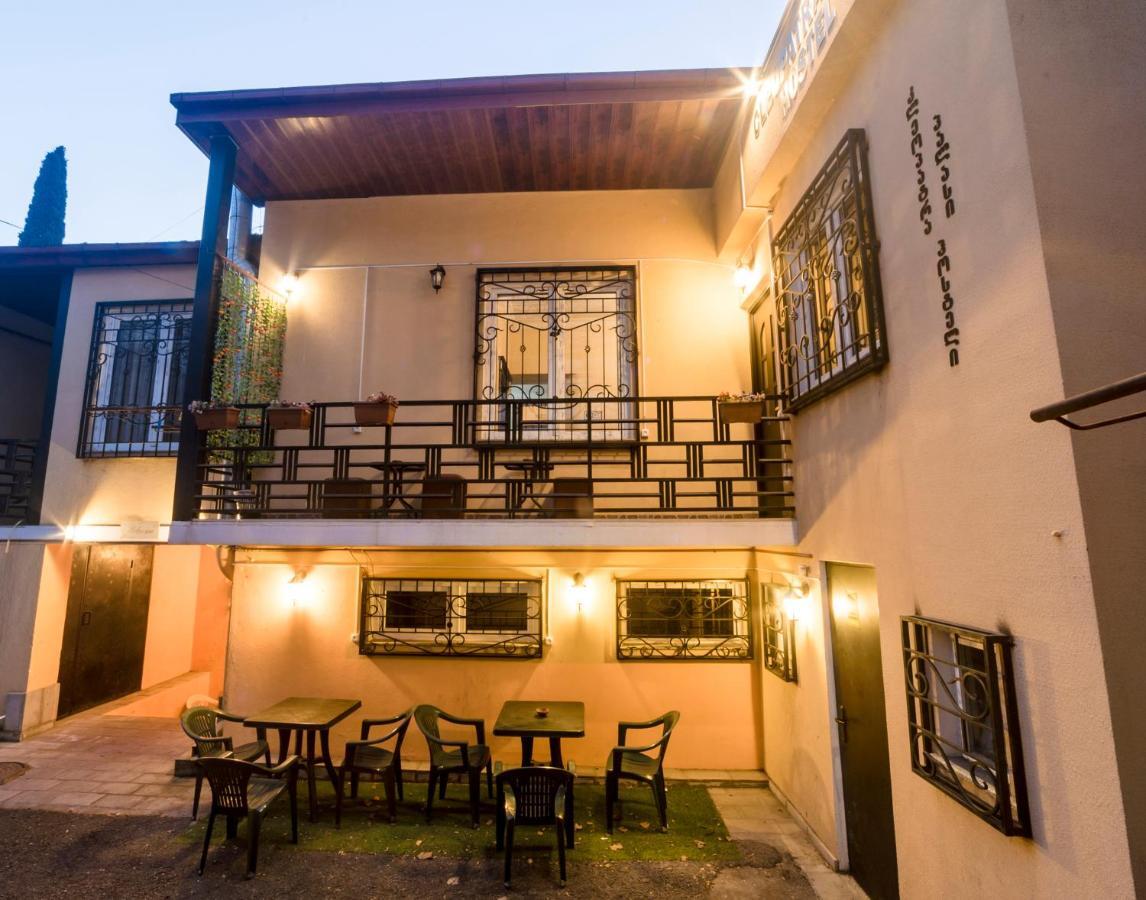 Cleopatra Palace Hostel Τυφλίδα Εξωτερικό φωτογραφία