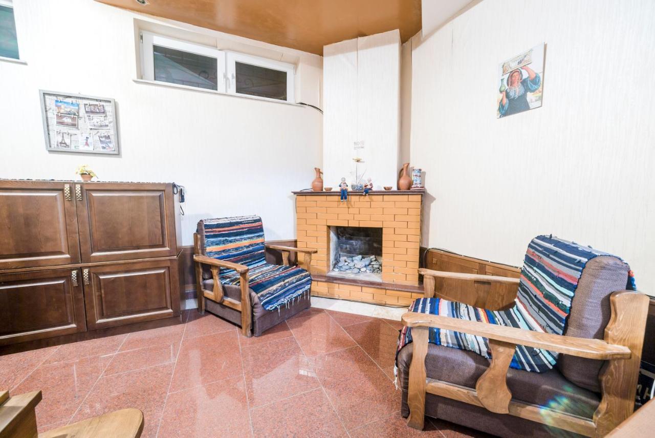 Cleopatra Palace Hostel Τυφλίδα Εξωτερικό φωτογραφία