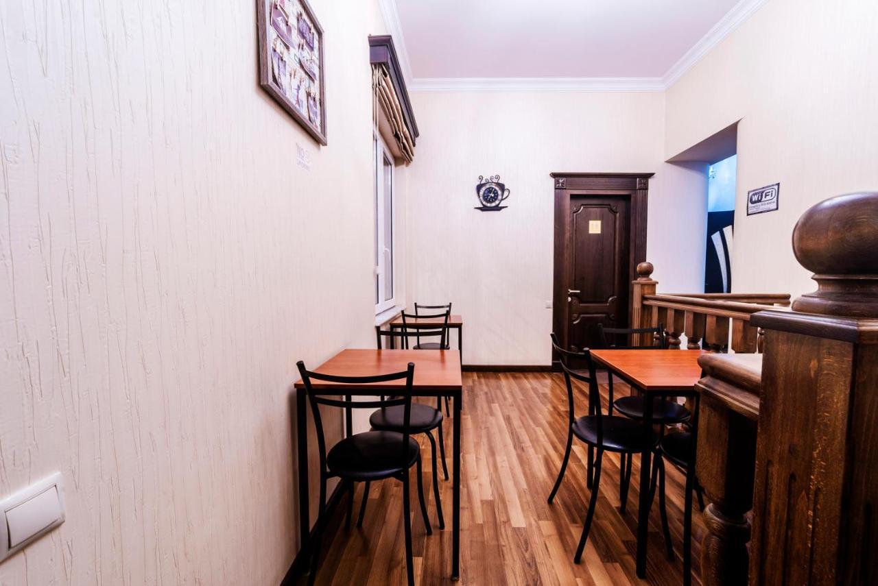 Cleopatra Palace Hostel Τυφλίδα Εξωτερικό φωτογραφία