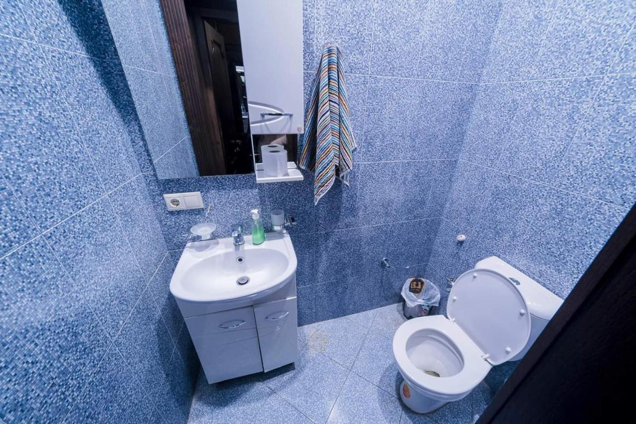 Cleopatra Palace Hostel Τυφλίδα Εξωτερικό φωτογραφία